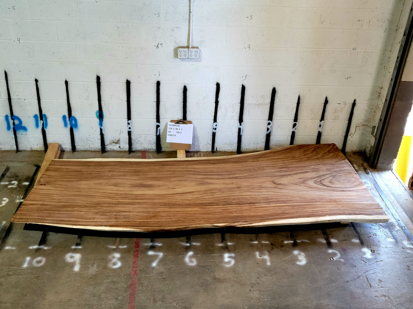 8/4 Parota <br> 124" x 48" x 2" <br> K27084GNC
