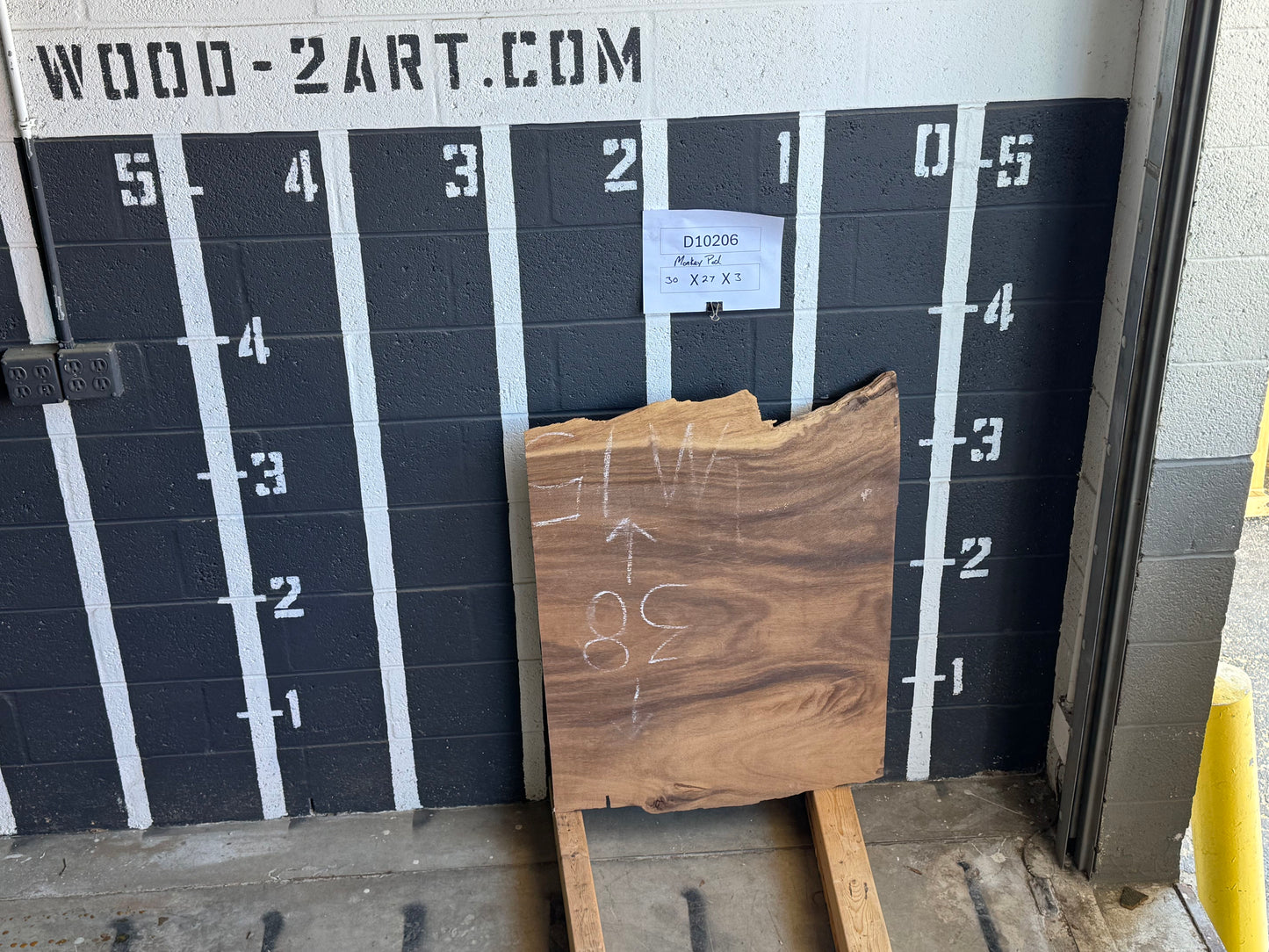 12/4 Monkey Pod <br> 30" x 27" x 3" <br> D10206
